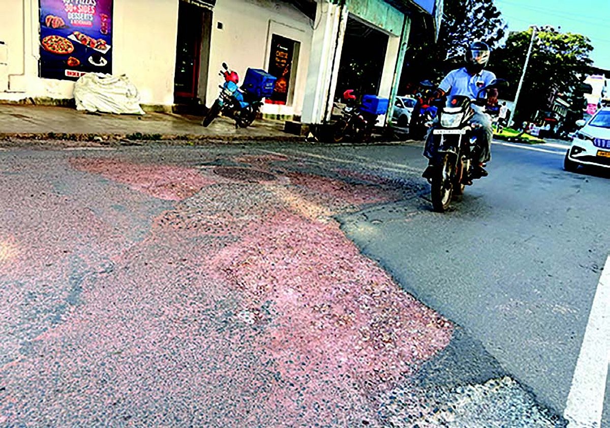 Congress wants complete transparency
in road repair works