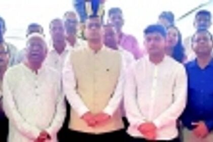 Congressmen urge MLAs to re-introduce  Anti-Defection Amendment Bill