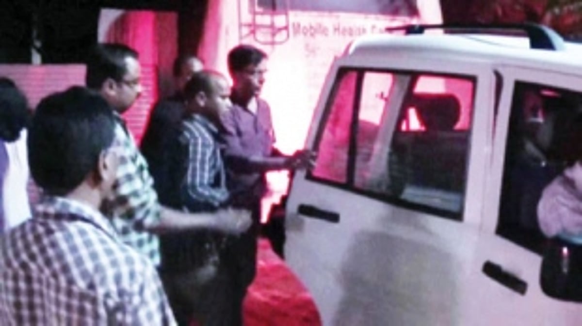 Constable held for accepting bribe