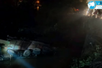 Container carrying chemical waste falls into a creek at Ugvem-Pernem; driver injured