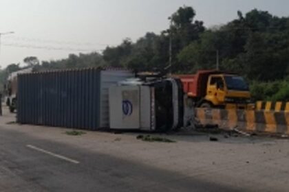 Container truck collides on NH 66 in Malpe; Driver escapes unharmed