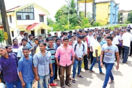 Contract workers threaten to move court against recruitment of linemen