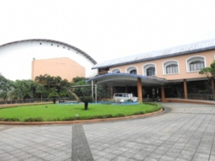 Contractor dragging feet on AC repair works at Ravindra Bhavan