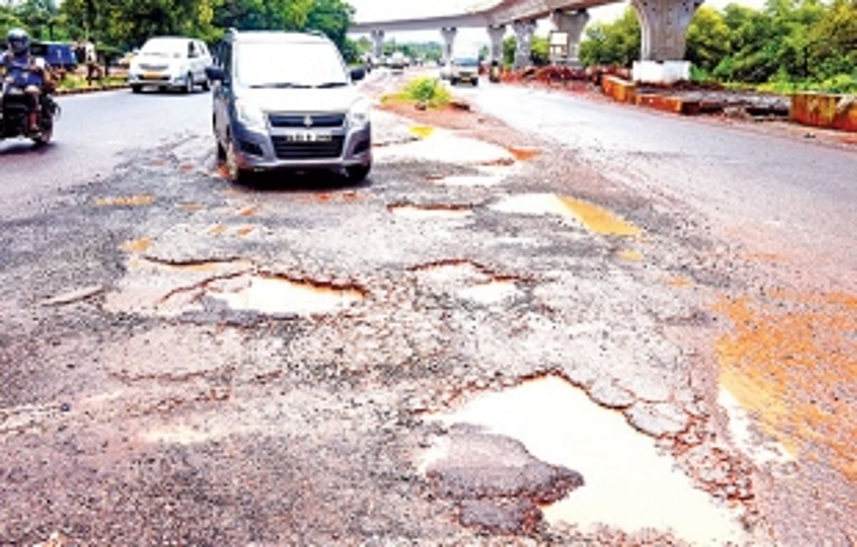 Contractors will be asked to bear  cost of road repairs: Minister