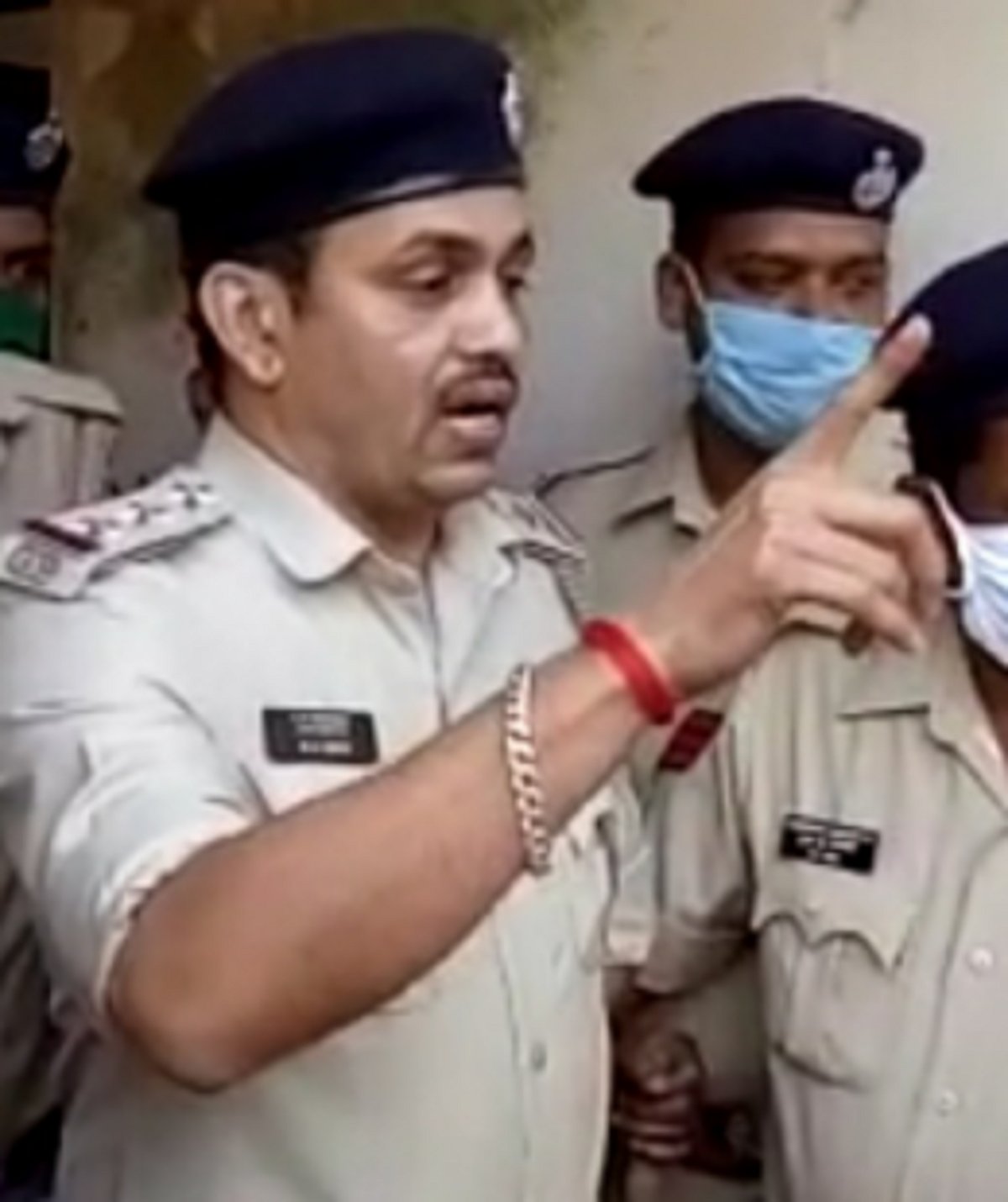 Controversy and PI Ekoskar are inseparable!