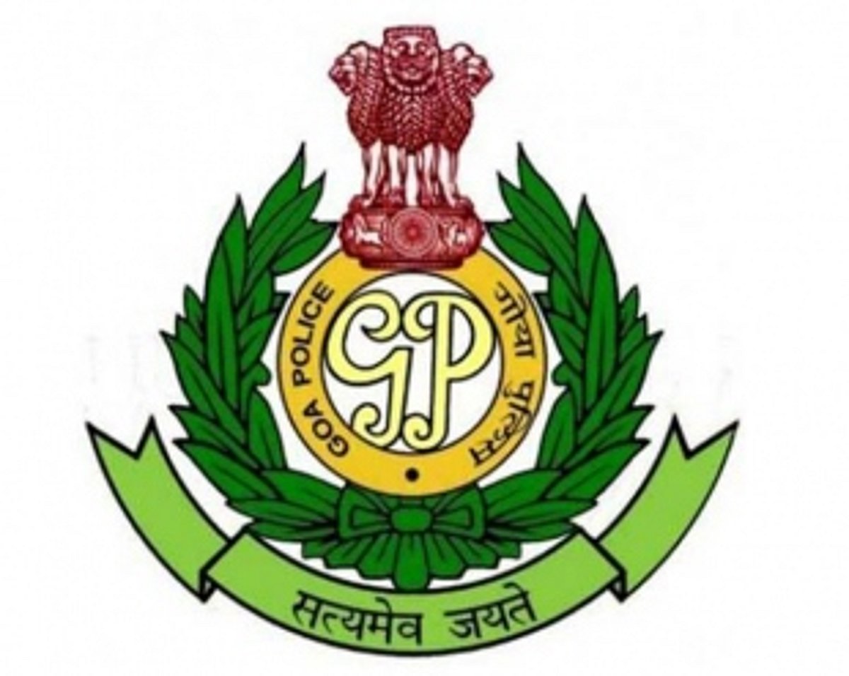 Cops preying on night  birds suspended