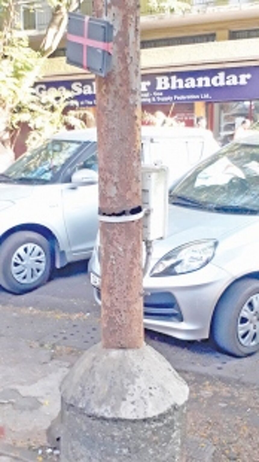 Corroded electricity pole on 18th June Road Panjim cries for attention