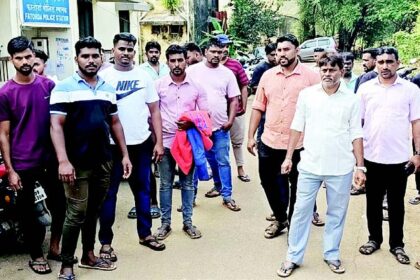 Cow vigilantes target beef vendors in Margao,
five injured in clash