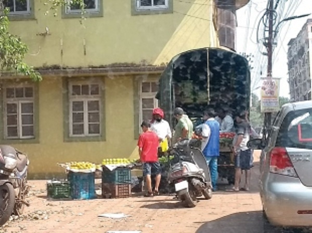 Crackdown on vendors-on-wheels