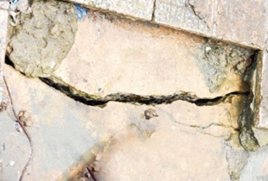 Cracks apart..! Rs 12 lakh spent on Dona Paula jetty repairs 1 Cracks apart..! Rs 12 lakh spent on Dona Paula jetty repairs