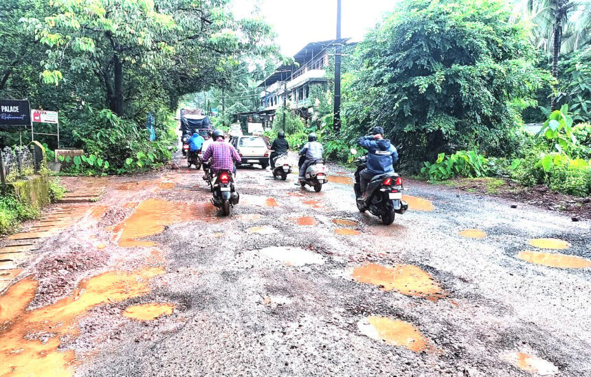 Craters resurface on the repaired Barazan-Usgao main road 1 Craters resurface on the repaired Barazan-Usgao main road