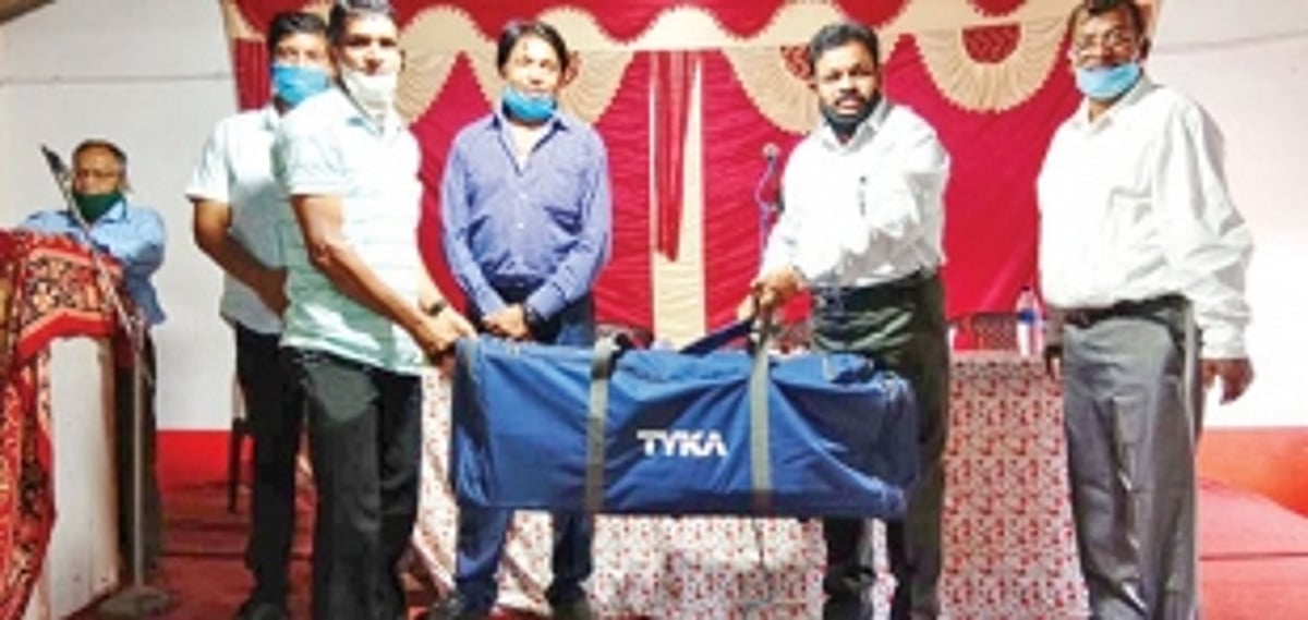 Cricket kits distributed to Pernem schools