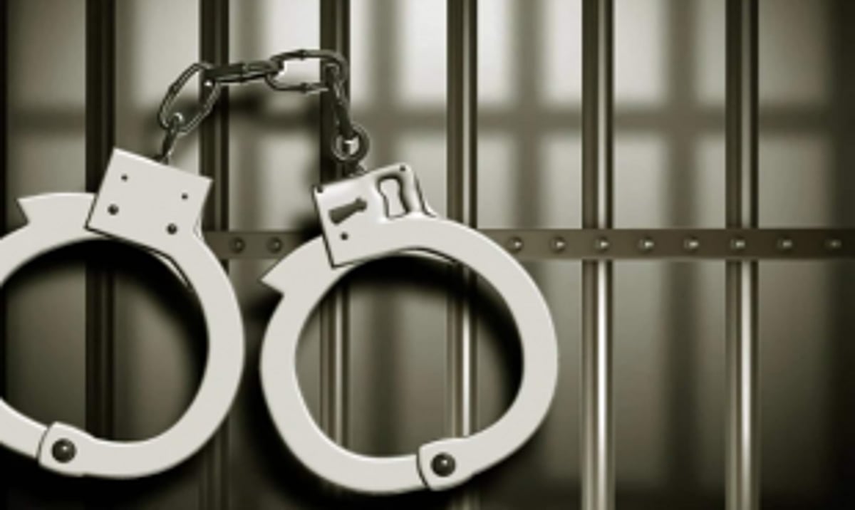 Crime Branch &  Hyd Police arrest  4 persons for running bogus call centres