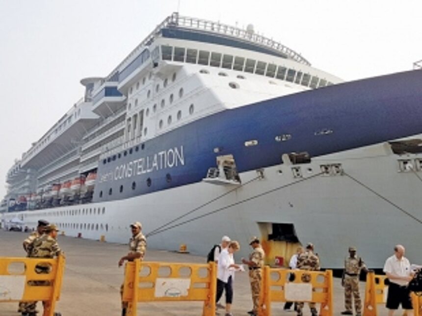 Cruise liner arrives with 2037 foreign tourists 1 Cruise liner arrives with 2037 foreign tourists