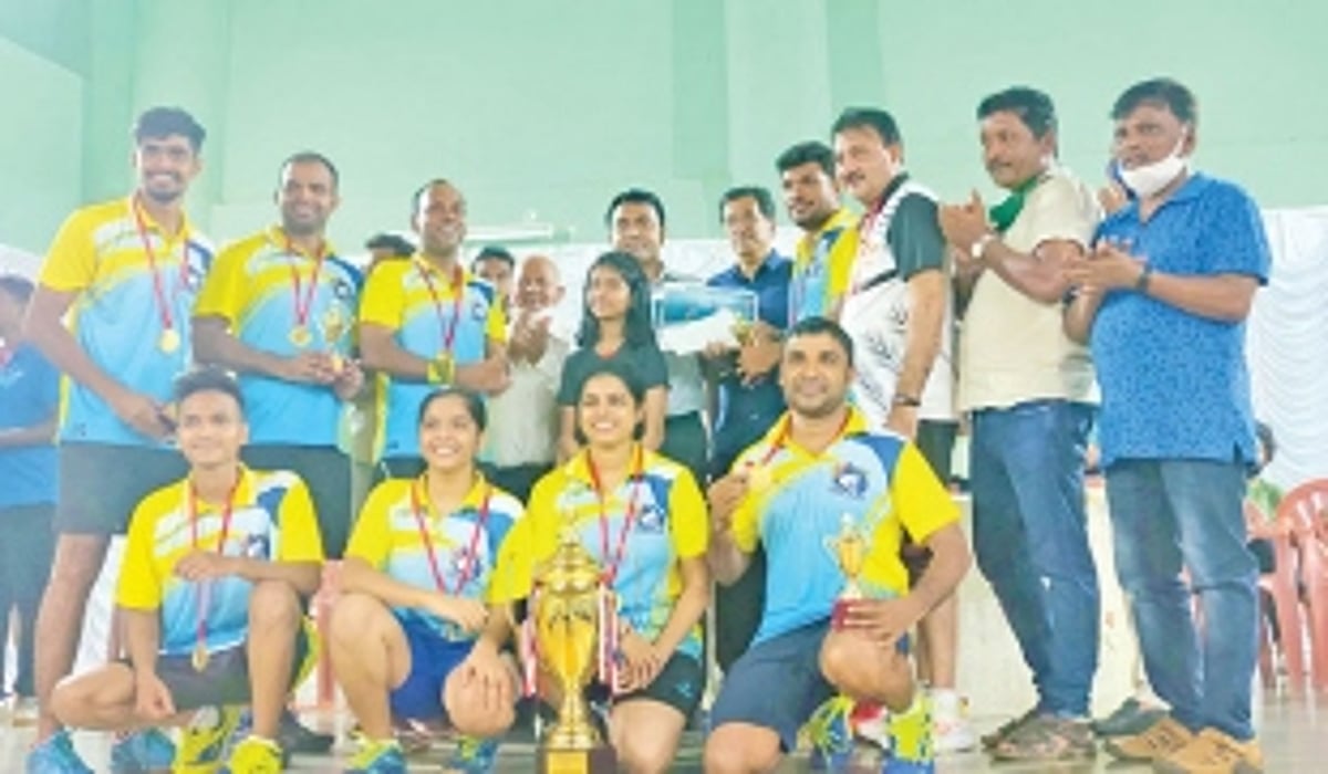 Crystal Badminators crowned champions
