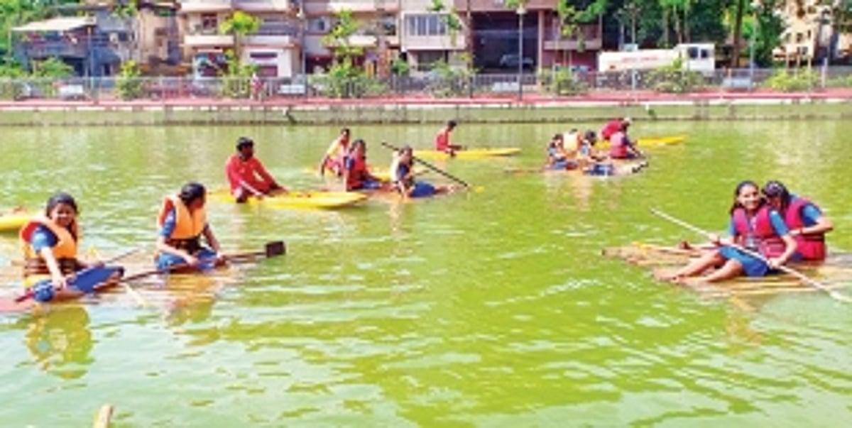 Cujira students go rafting in Vaddem Lake