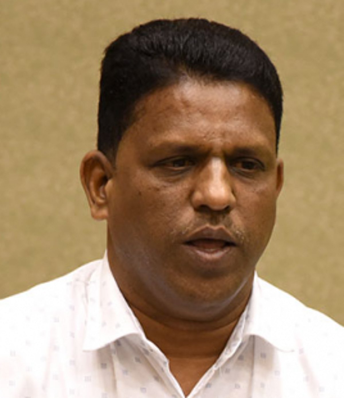 Cuncolim MLA assures to downgrade  State Highway 8 to Major District Road