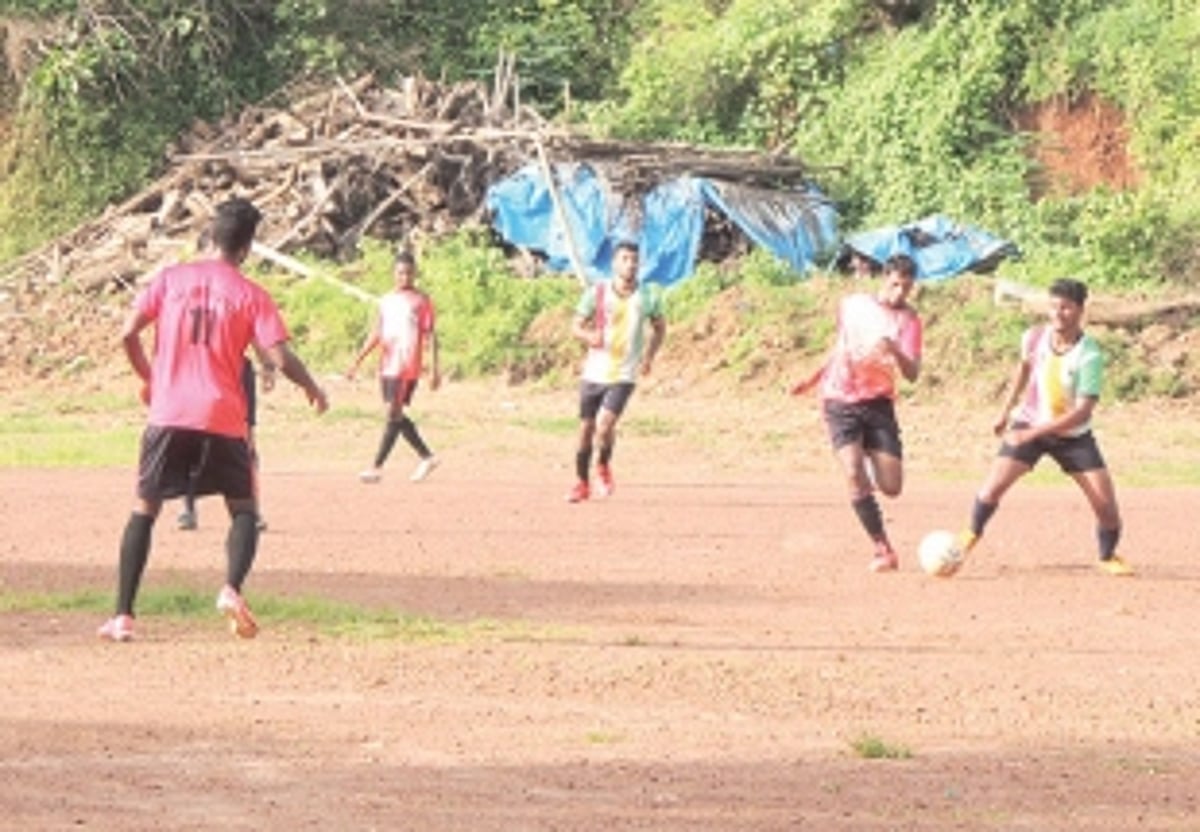 Cuncolim Union win shoot-out to enter quarters