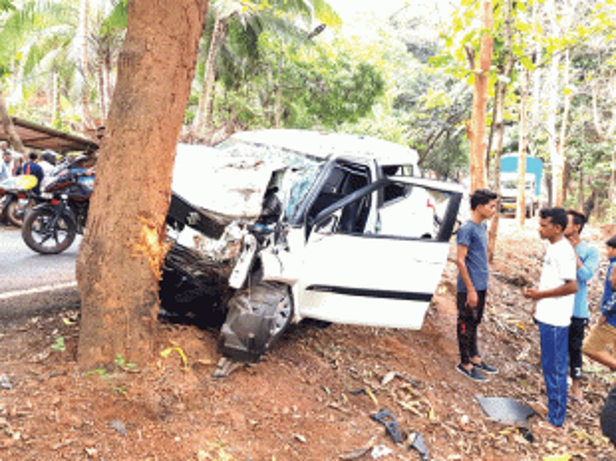 Cuncolim local killed in Balli mishap;  2 constables sustain serious injuries