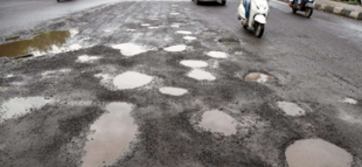 Curchorem to Assolda, a nightmare to motorists, pedestrians