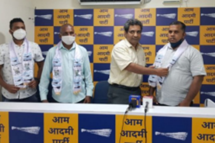 Curdi sarpanch joins AAP