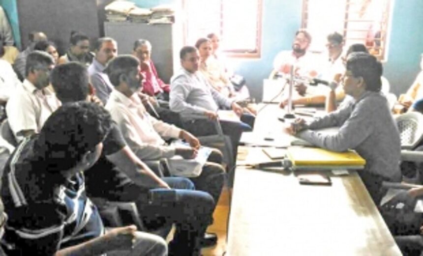 Curti gram sabha opposes STP, two mobile towers