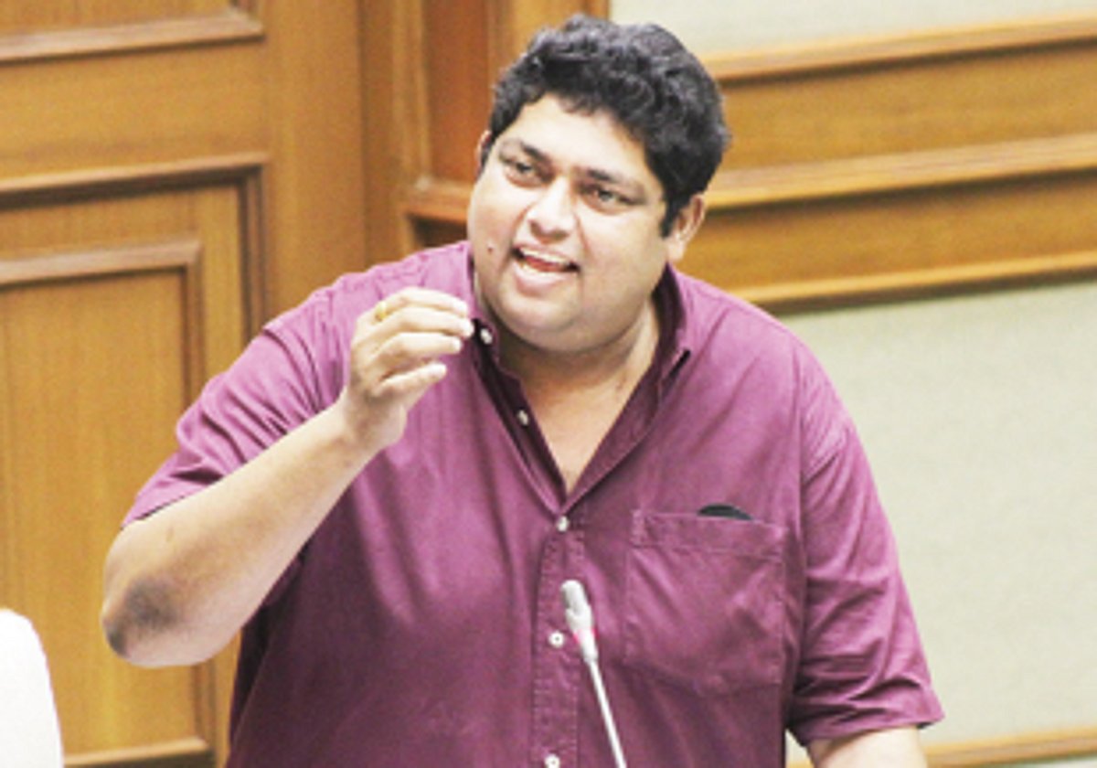 Curtorim MLA to quit  Congress, join AAP?