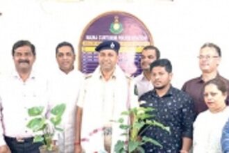 Curtorim locals felicitate PI for solving murder case in 24 hours