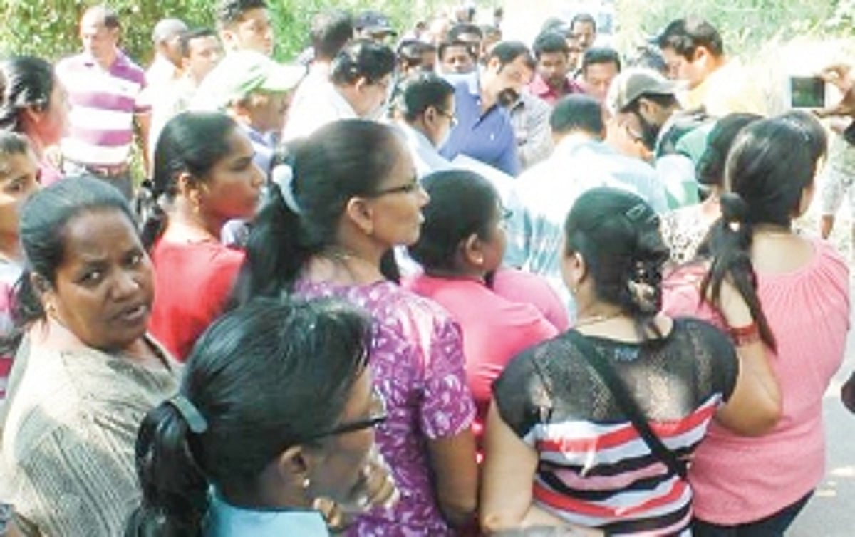 Curtorim locals stop illegal road project