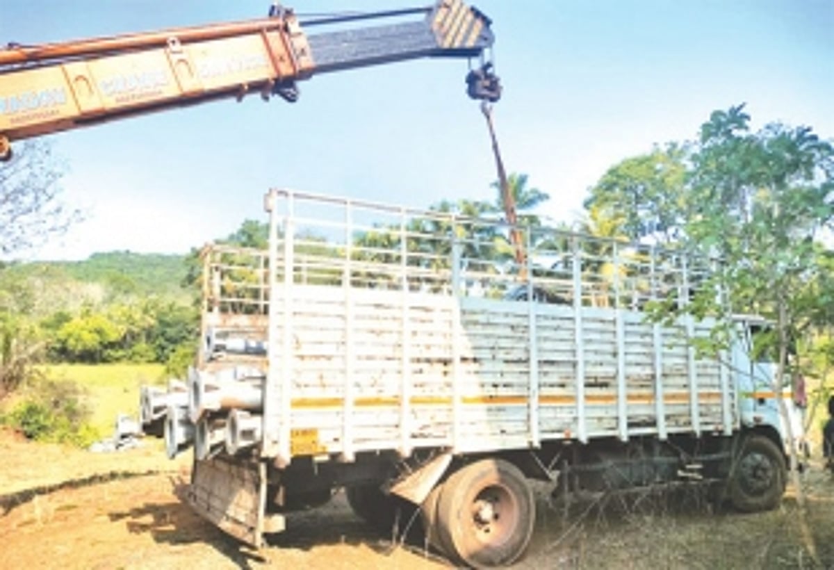 Curtorim villagers foil installation  of mobile tower near lake
