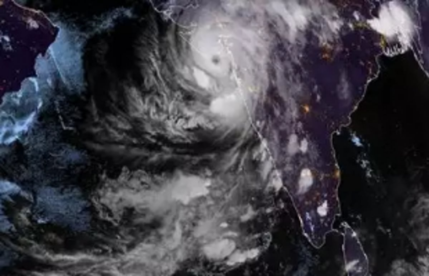 Cyclone Tauktae moves 500 kms away from State’s coast 1 Cyclone Tauktae moves 500 kms away from State’s coast