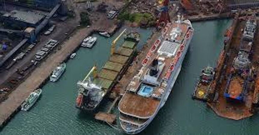 Cyclone circulation! Mormugao Port shuts down operations, implements monsoon safety protocols 1 Cyclone circulation! Mormugao Port shuts down operations, implements monsoon safety protocols