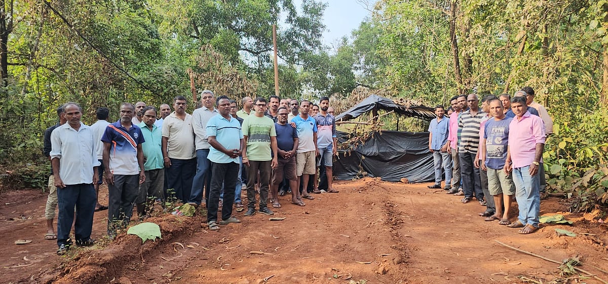 DAY THREE: Pilgao Farmers stand their ground; refuse to allow trucks