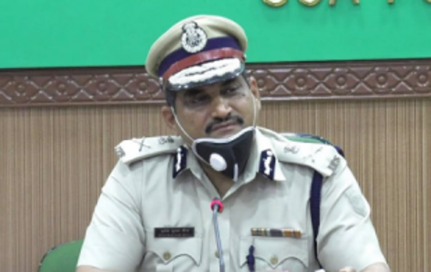 DGP visits Mapusa, meets merchants