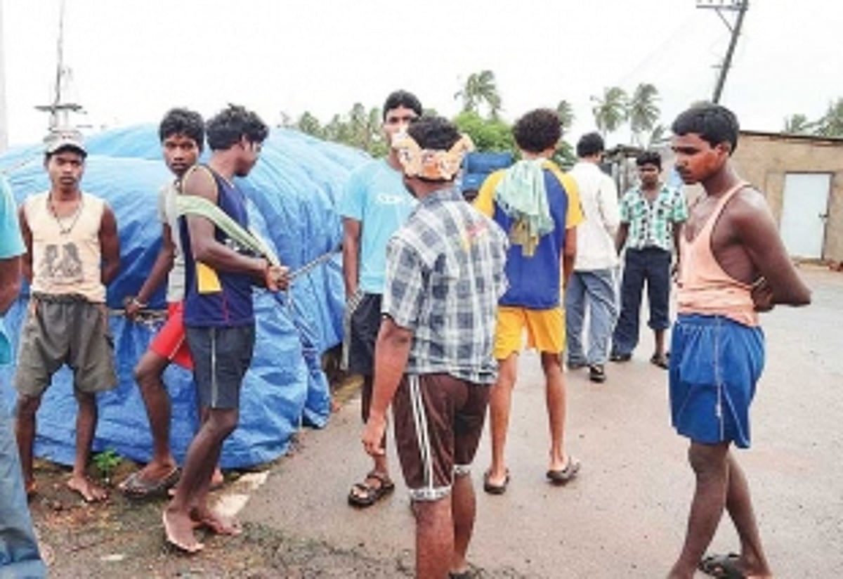 DM, POLICE AT LOGGERHEADS