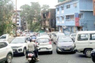 DOUBLE PARKING IN MARGAO: Senseless  citizens or ineffective traffic management?