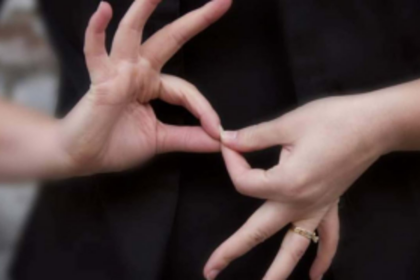 DRAG demands sign  language interpreter  at I-Day programmes