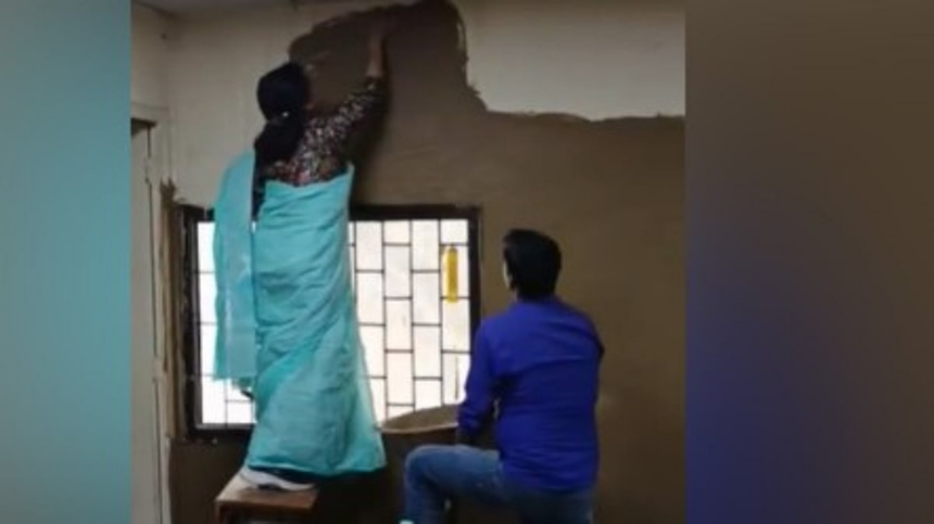 DU Principal Defends Use of Cow Dung on Classroom Walls as Part of Research Project on Heat Control 1 DU Principal Defends Use of Cow Dung on Classroom Walls as Part of Research Project on Heat Control