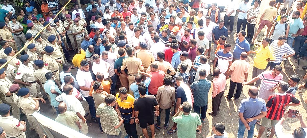 DUDHSAGAR, FALLS TO OFFLINE TOURISM