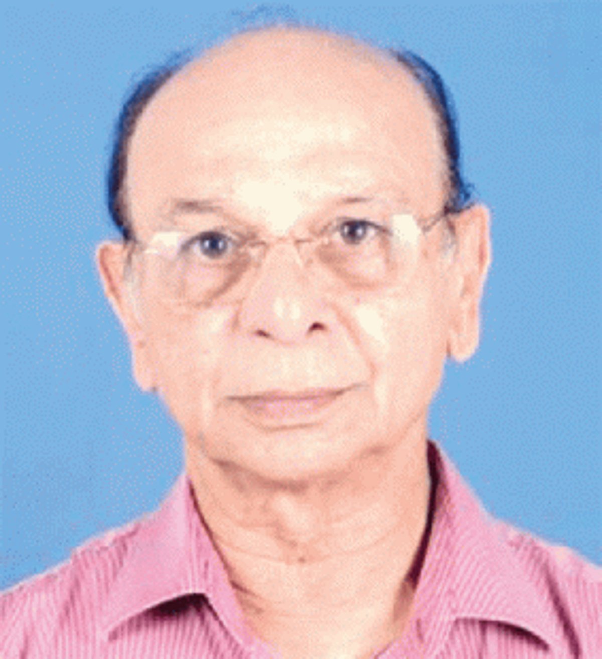 Dad-in-law Sr Rane  pulls out to ease  daughter-in-law’s chances in Poriem