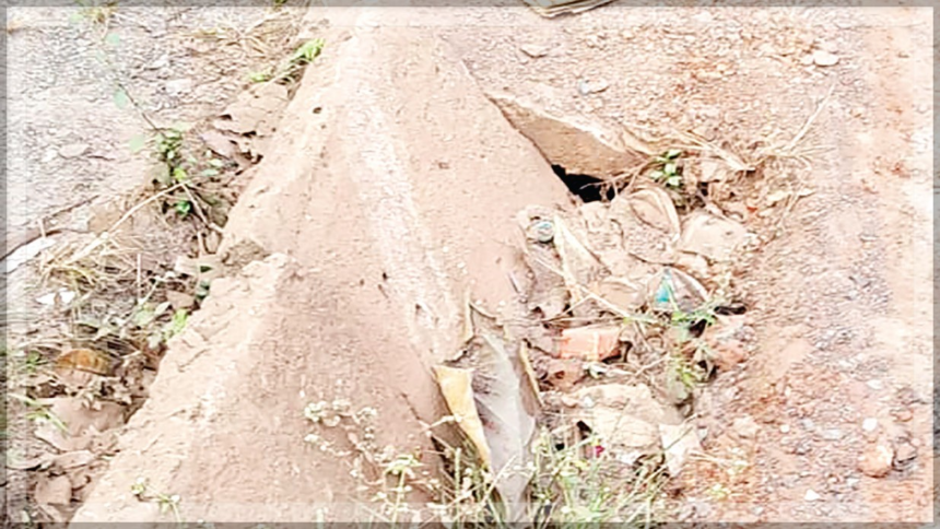Damaged Concrete Slabs Over Storm Water Drain in Marna-Siolim Pose Risk to Pedestrians 1 Damaged Concrete Slabs Over Storm Water Drain in Marna-Siolim Pose Risk to Pedestrians