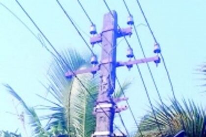 Damaged electricity pole poses threat