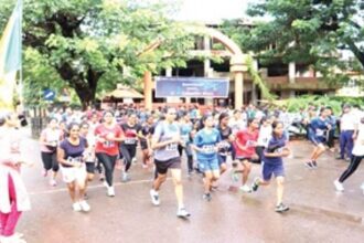 Damodar College hold inter-class & staff race