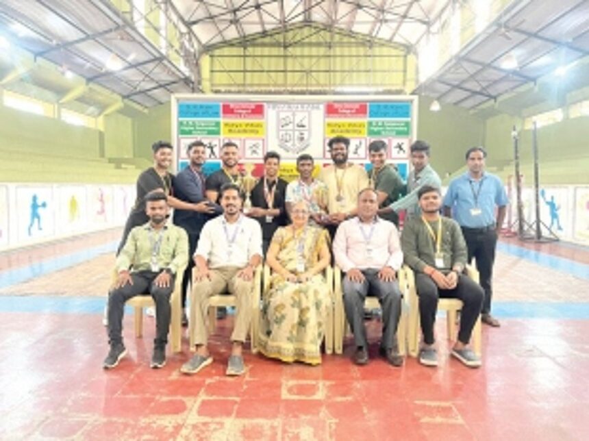 Damodar excels at inter-collegiate weightlifting championship