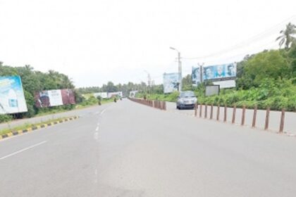 Dangerous inter-section at Verna highway