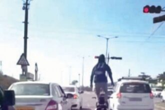 Daredevilry video goes viral; Cops on look out for offender