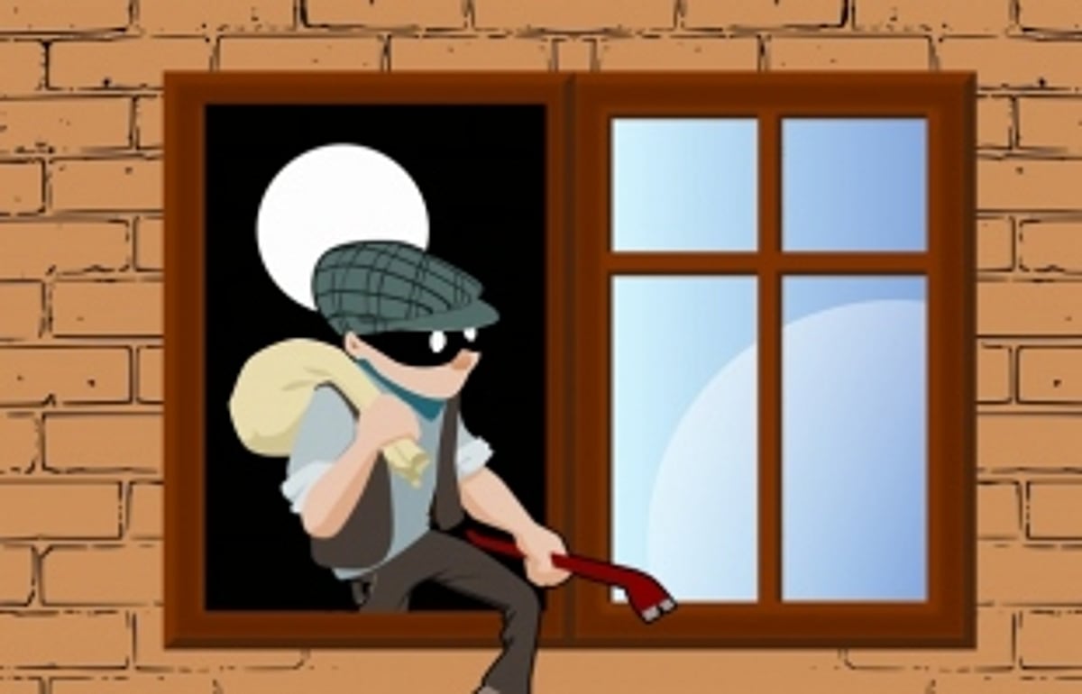 Daring daylight burglary at Khandola