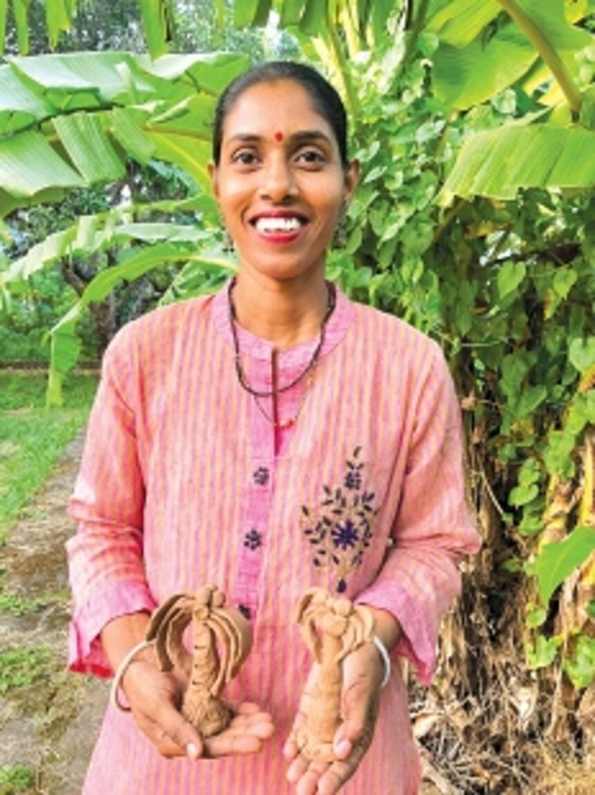 Daughter of the soil Poornima Sakhalkar moulds  a legacy of clay knick-knacks in Siolim