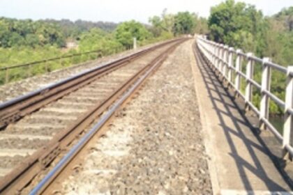 Death breathes life into access  at Galgibaga railway bridge