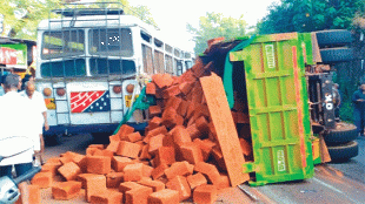 Death trap: Widen Manaswada slope, build underpass to prevent further loss of life, urge Ponda locals